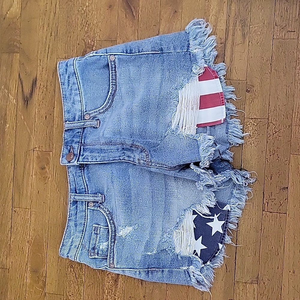 Mossimo shorts. Size 4